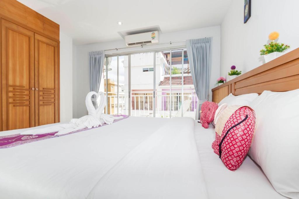 Larn Park Resortel Patong Room photo